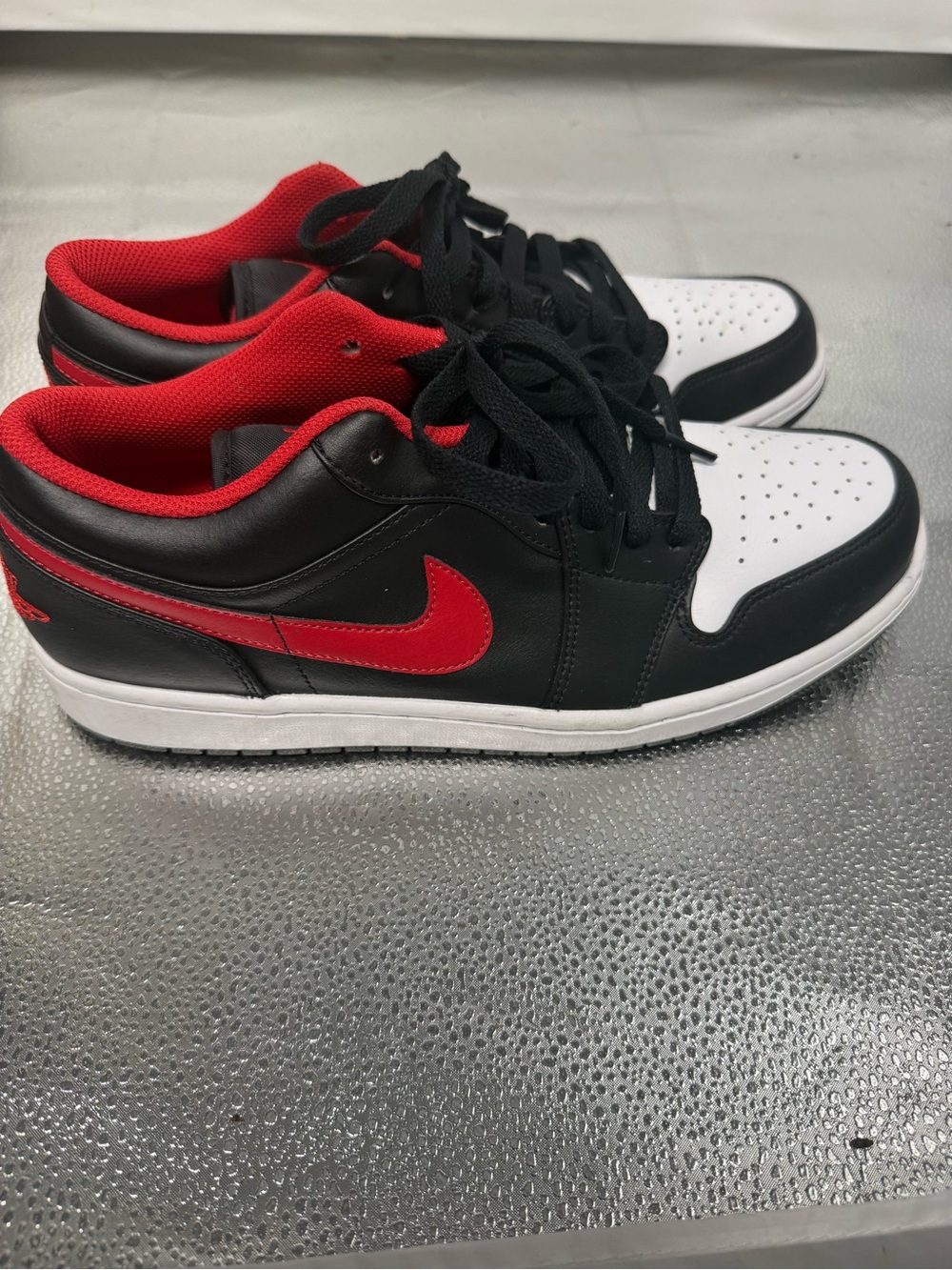 Nike Air 1- white toe- new without tag! Size 11 - Picture 2 of 4